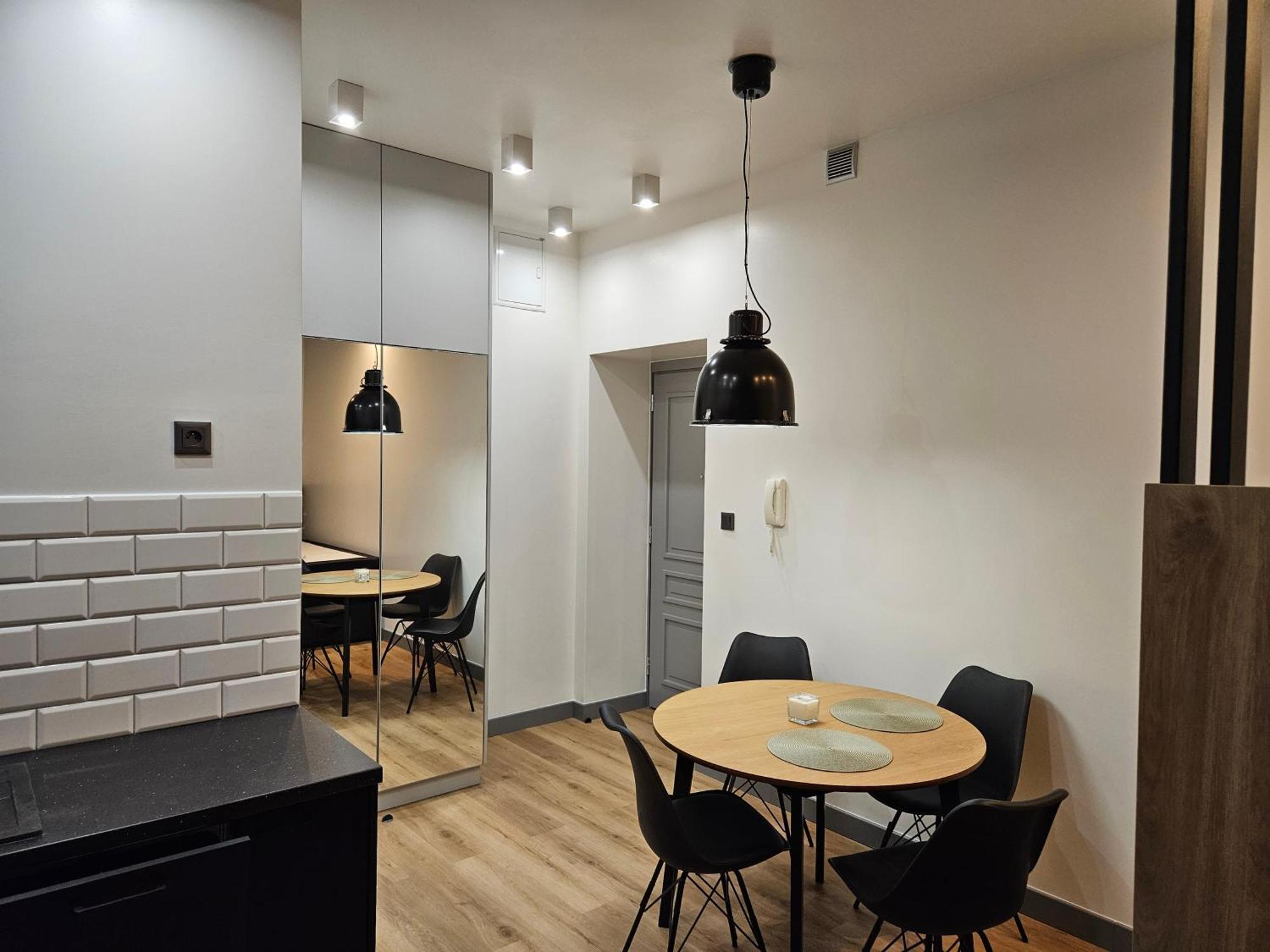 Apartamenty Skawinska 10 Cracóvia Exterior foto